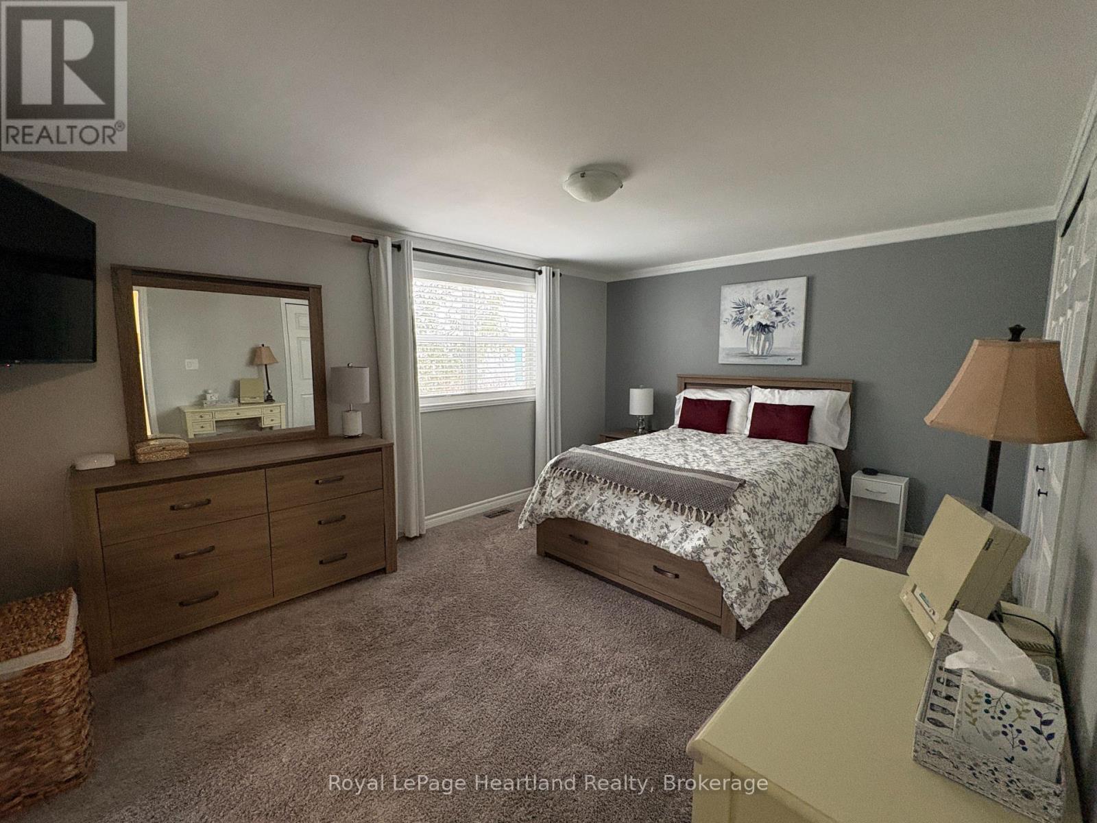 15 Huron Lane, Ashfield-Colborne-Wawanosh (Colborne), ON - Indoor Photo Showing Bedroom