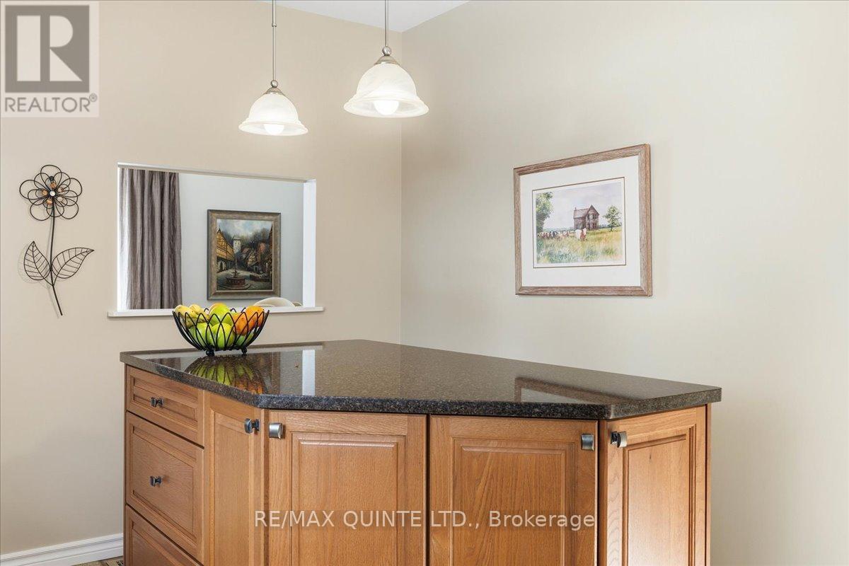 10 Grosvenor Drive, Belleville (Belleville Ward), ON - Indoor Photo Showing Other Room