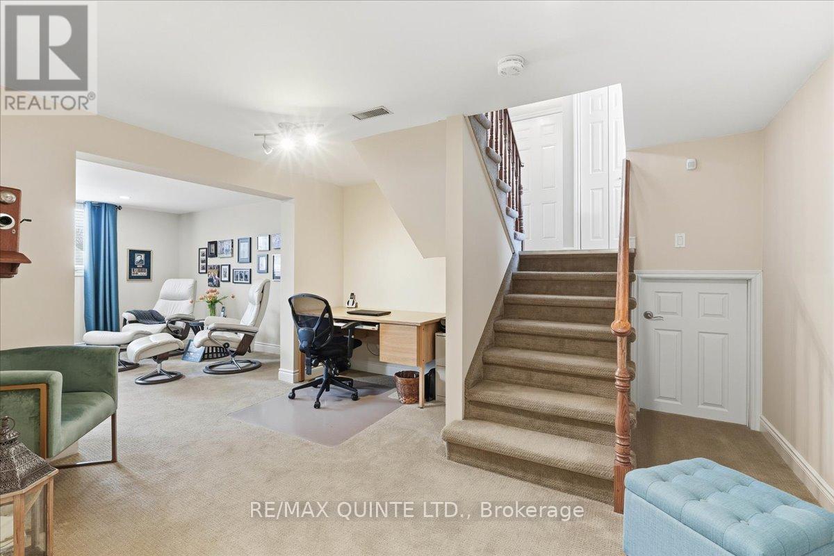 10 Grosvenor Drive, Belleville (Belleville Ward), ON - Indoor Photo Showing Other Room