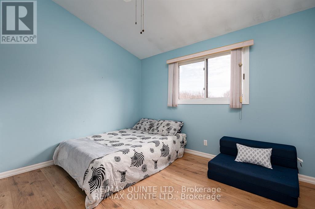252 Maines Road, Tweed (Hungerford (Twp)), ON - Indoor Photo Showing Bedroom