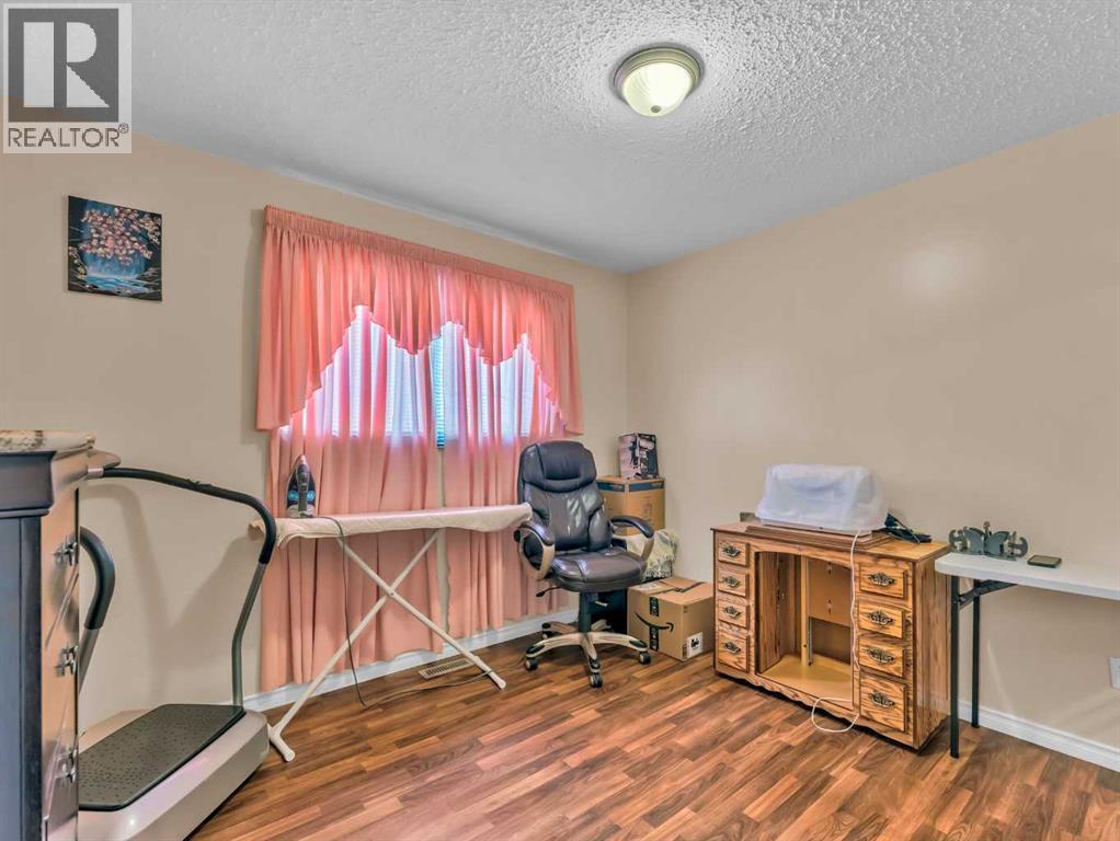 12002 Range Road 65, Rural Cypress County, AB - Indoor Photo Showing Other Room