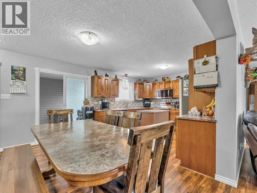 12002 Range Road 65, Rural Cypress County, AB - Indoor Photo Showing Dining Room