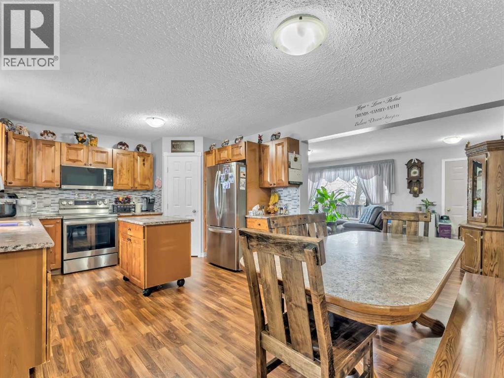 12002 Range Road 65, Rural Cypress County, AB - Indoor