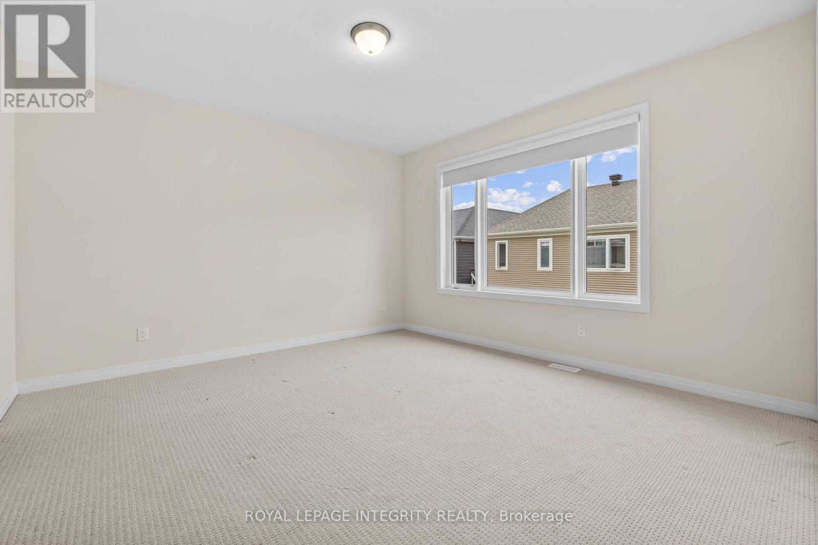 807 Mercier Crescent, Ottawa, ON - Indoor Photo Showing Other Room