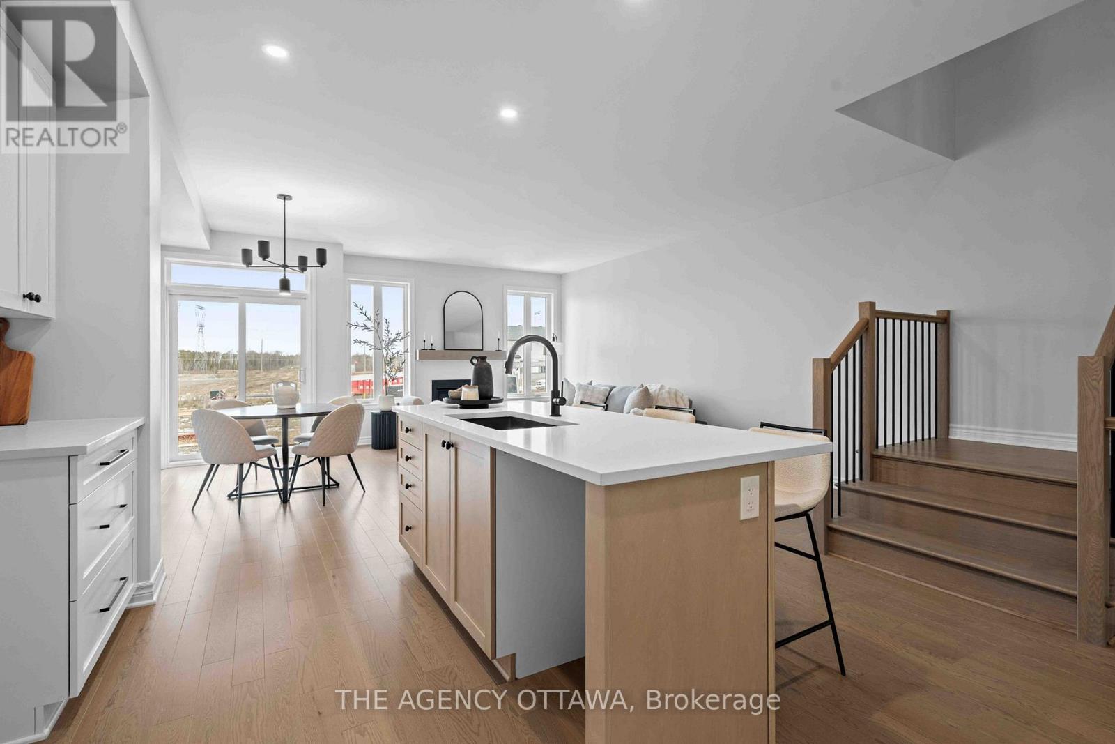 1150 Cope Drive, Ottawa, ON - Indoor Photo Showing Kitchen