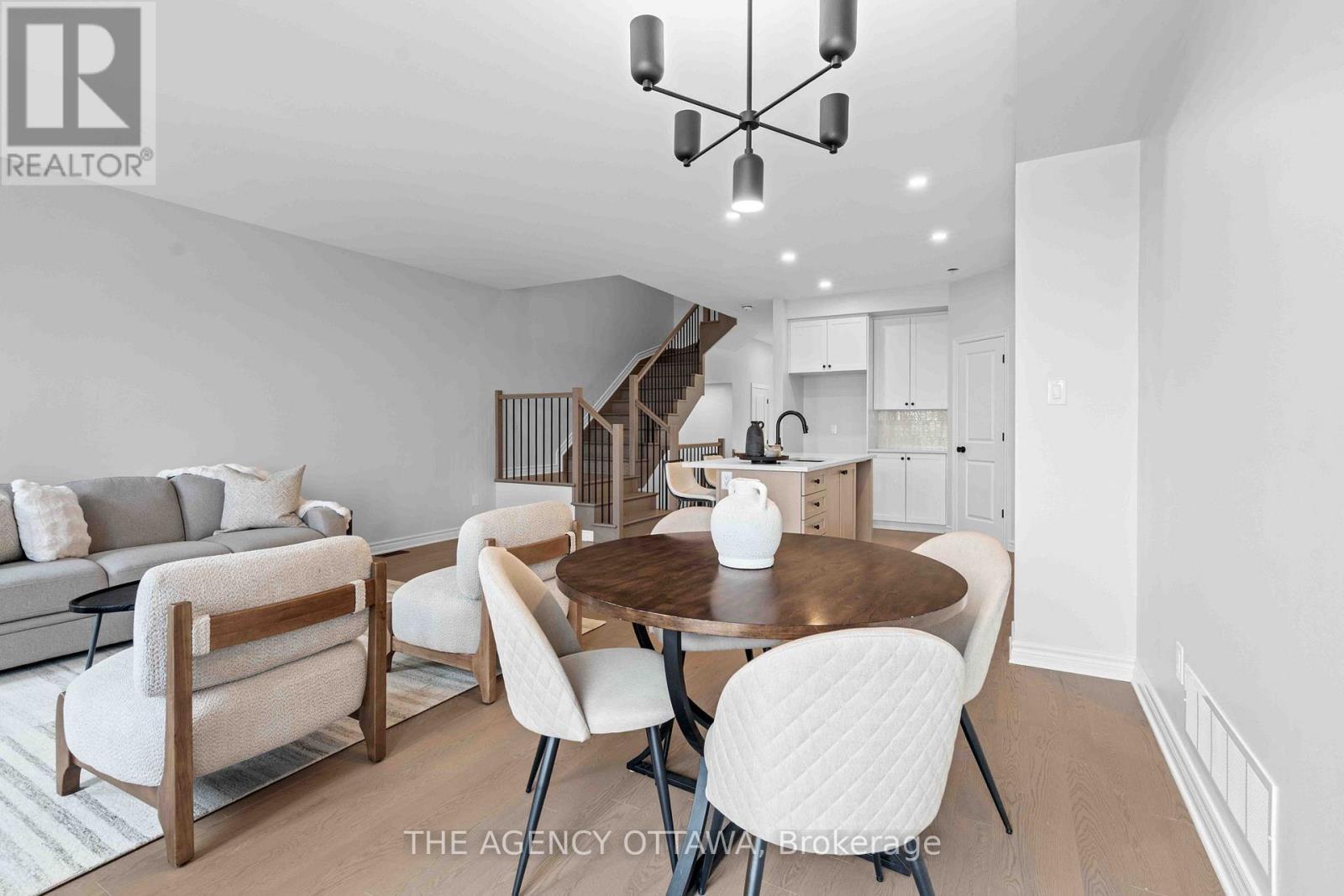 1150 Cope Drive, Ottawa, ON - Indoor Photo Showing Dining Room