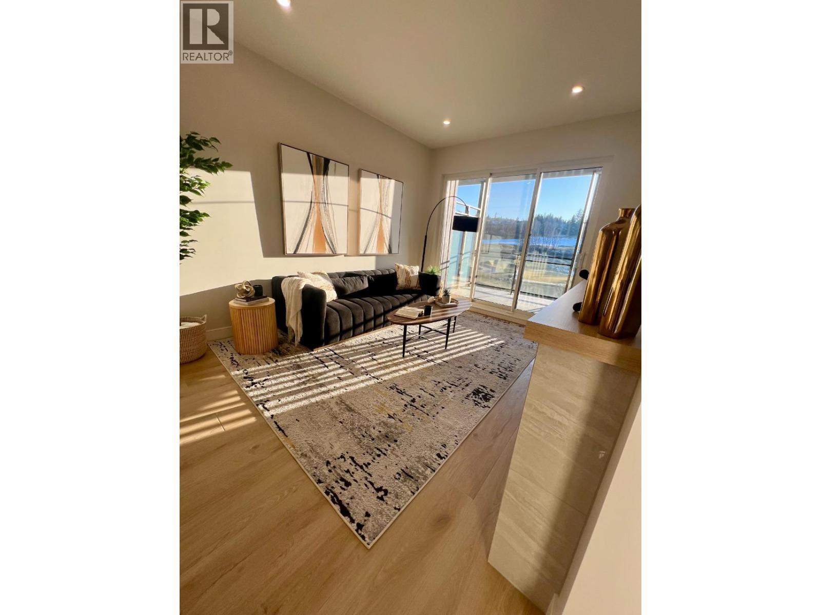 75 Predator Ridge Drive Unit# 406, Vernon, BC - Indoor