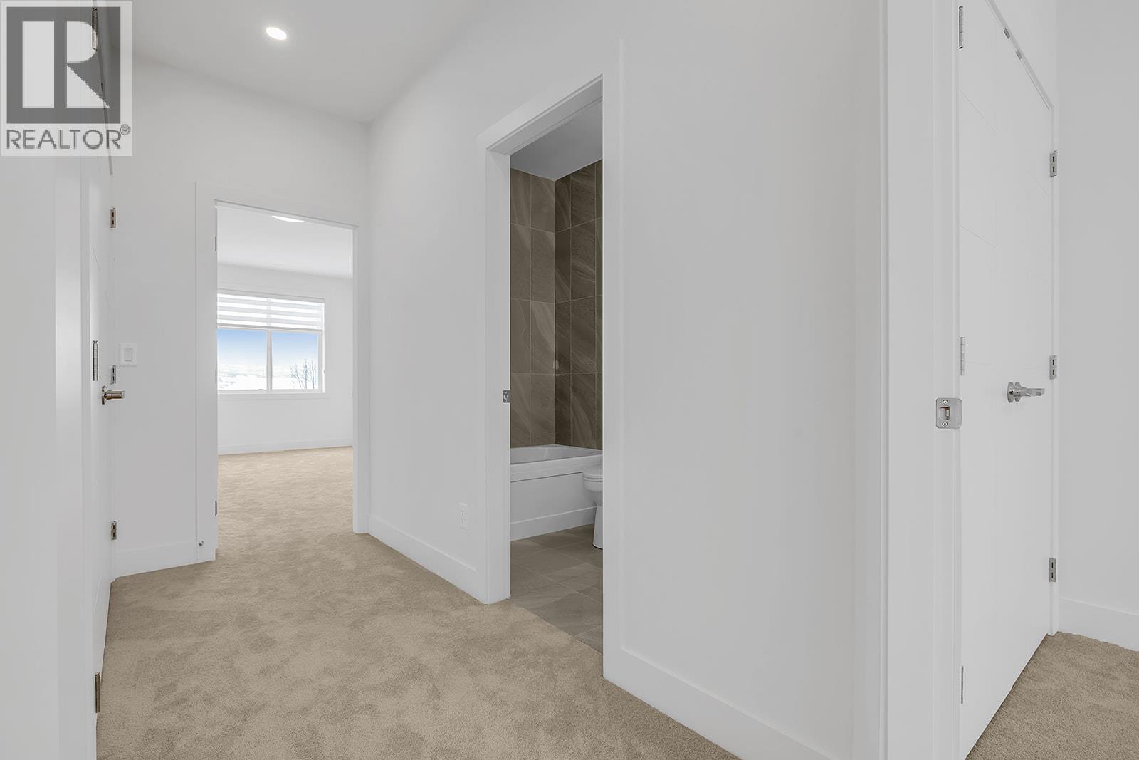 Photo of a similar home in the community. - 5300 Main Street Unit# 103, Kelowna, BC - Indoor Photo Showing Other Room