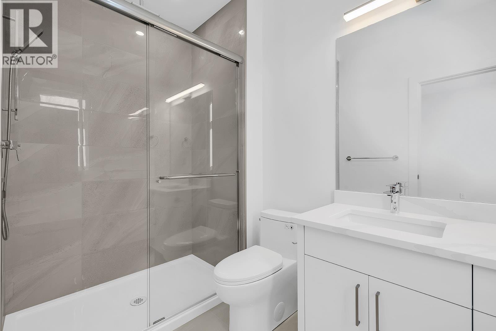 Photo of a similar home in the community. - 5300 Main Street Unit# 103, Kelowna, BC - Indoor Photo Showing Bathroom