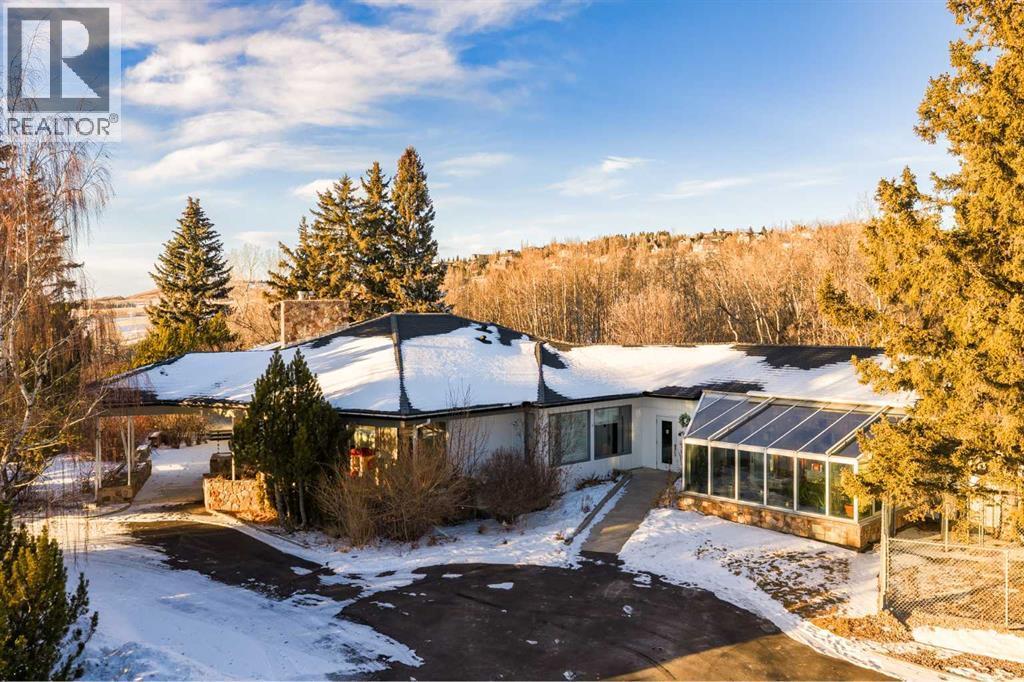 187 Slopeview Drive Sw, Calgary, AB - Outdoor