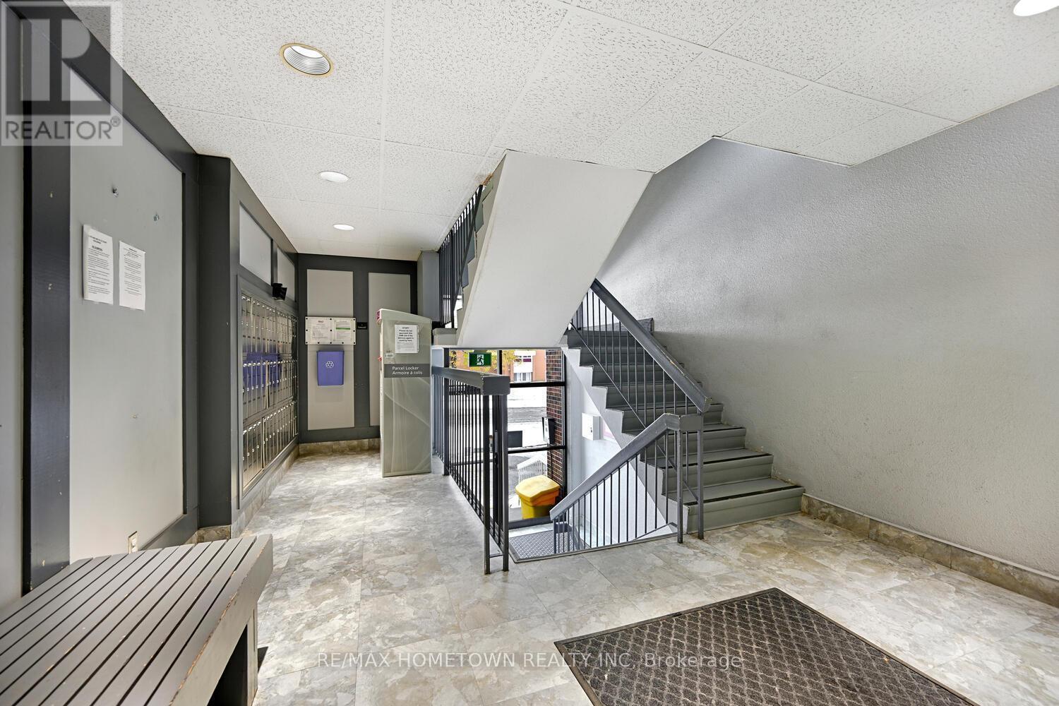 310 - 815 Kyle Court, Brockville, ON - Indoor Photo Showing Other Room