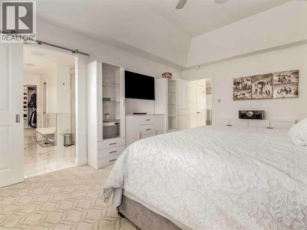 245 Prairie Rose Place S, Lethbridge, AB - Indoor Photo Showing Bedroom