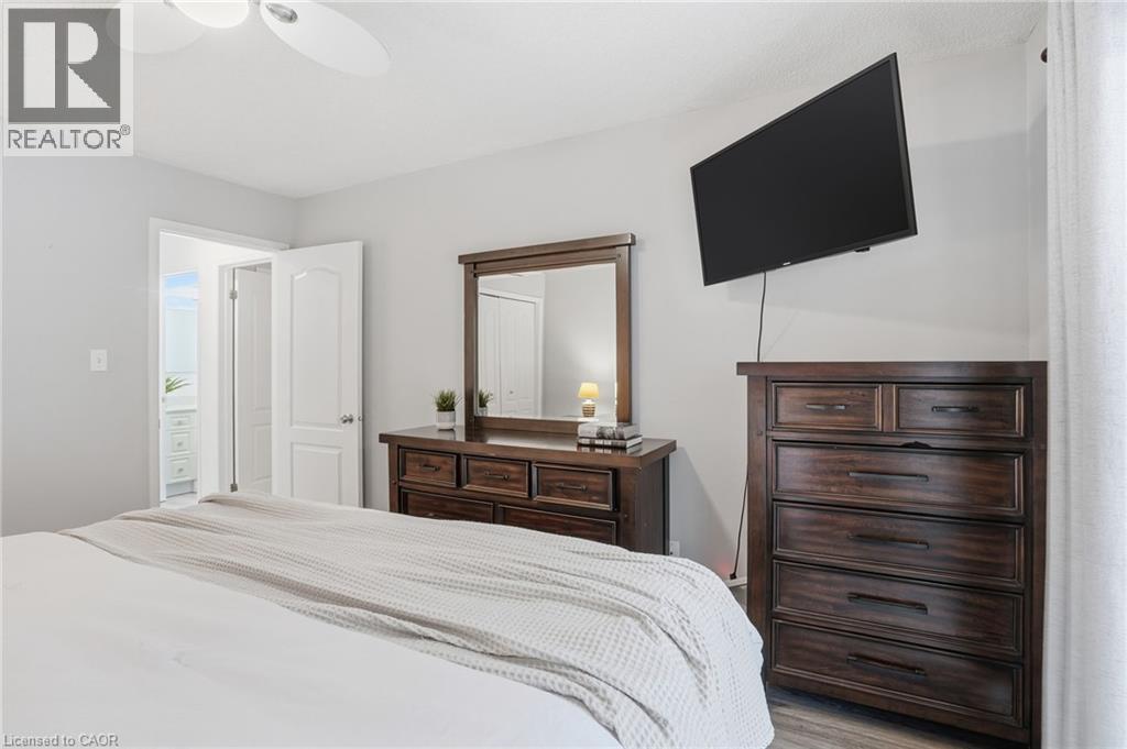 31 Galileo Boulevard, Brantford, ON - Indoor Photo Showing Bedroom