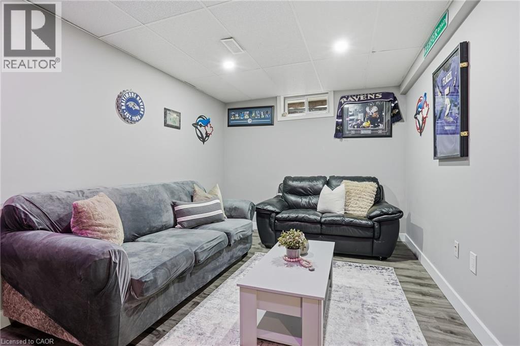 31 Galileo Boulevard, Brantford, ON - Indoor