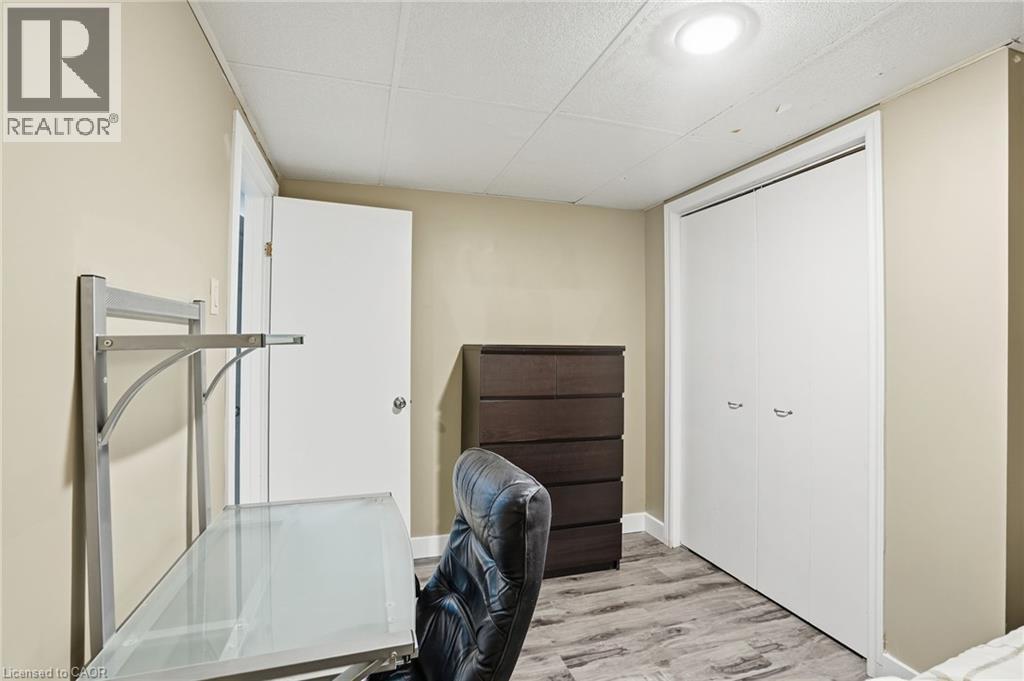 31 Galileo Boulevard, Brantford, ON - Indoor