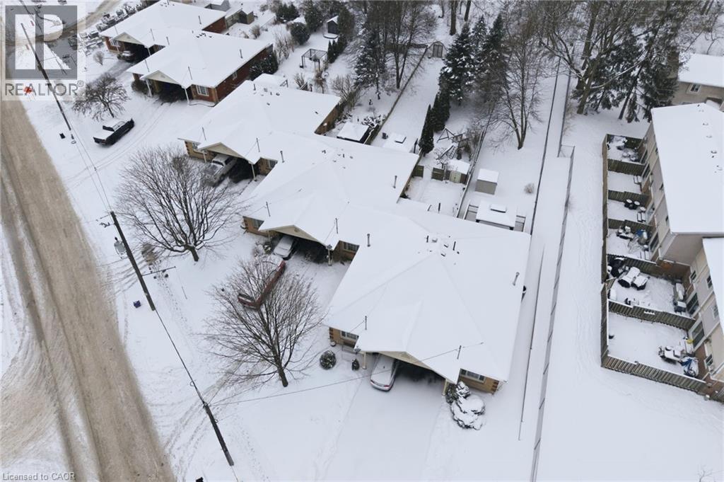 31 Galileo Boulevard, Brantford, ON - Outdoor