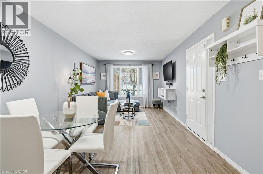 31 Galileo Boulevard, Brantford, ON - Indoor Photo Showing Dining Room