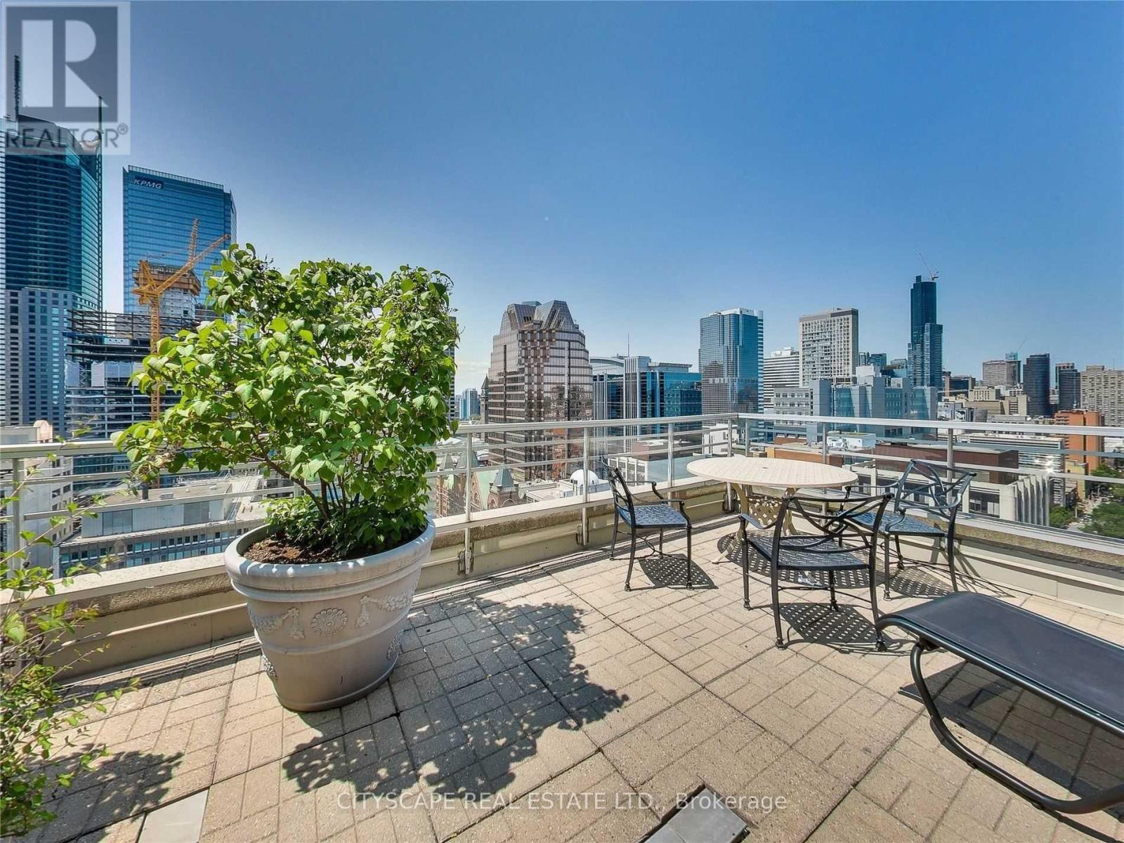 2005 - 50 Lombard Street, Toronto, ON - Outdoor With View