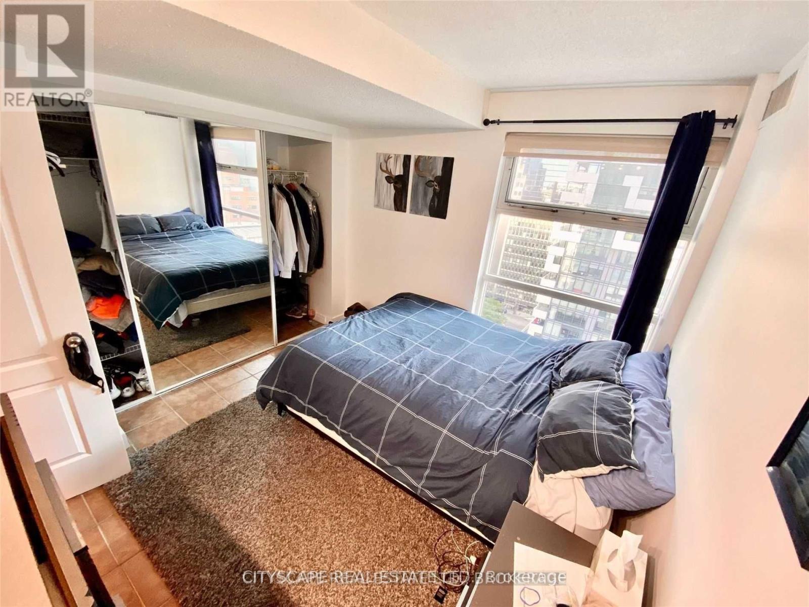 2005 - 50 Lombard Street, Toronto, ON - Indoor Photo Showing Bedroom