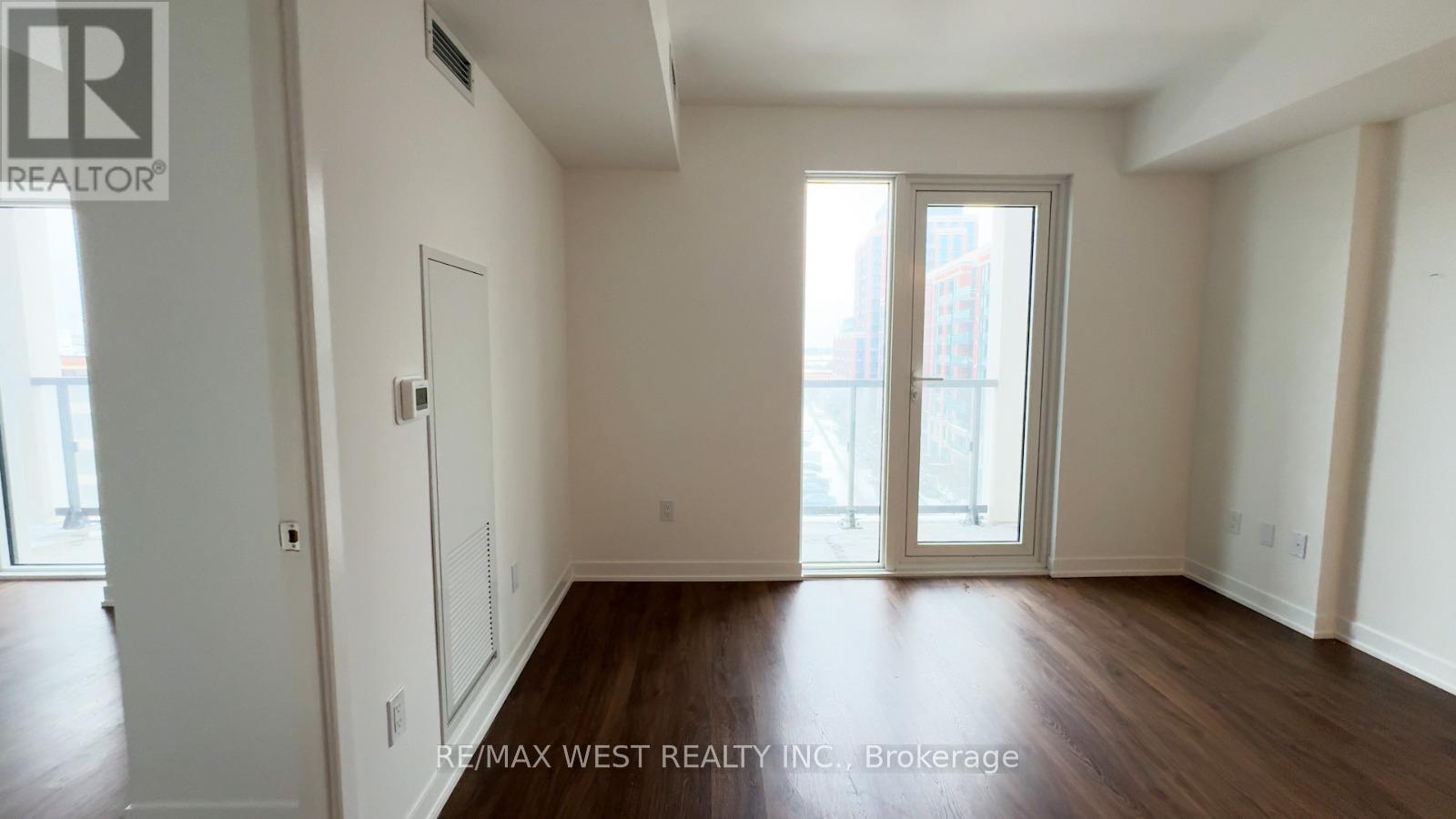 630 - 500 Wilson Avenue, Toronto, ON - Indoor Photo Showing Other Room