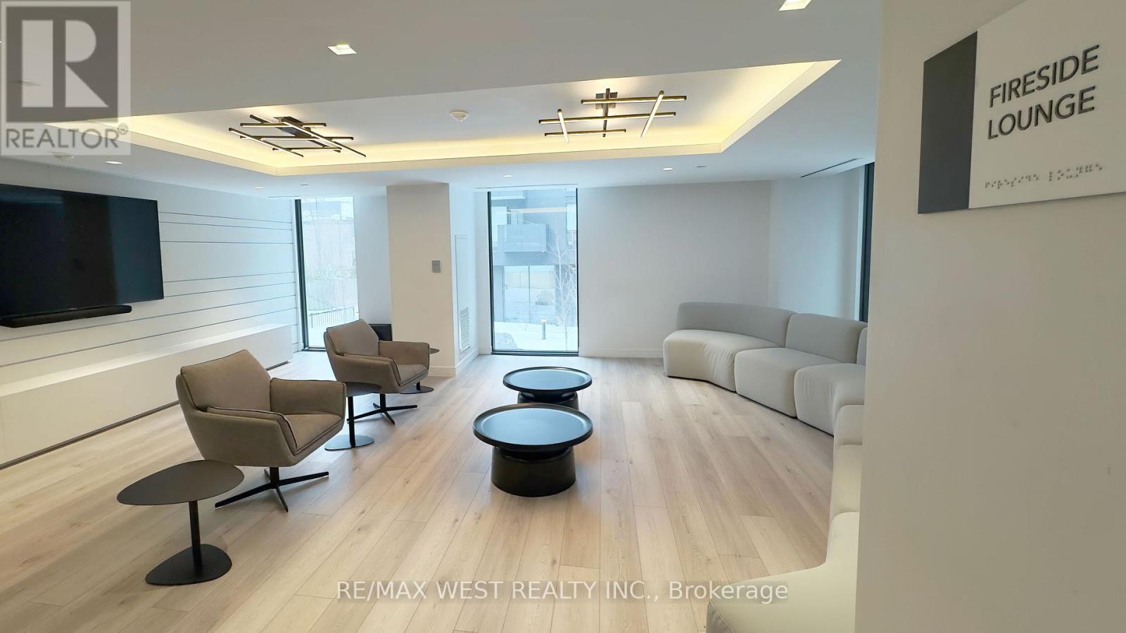 630 - 500 Wilson Avenue, Toronto, ON - Indoor