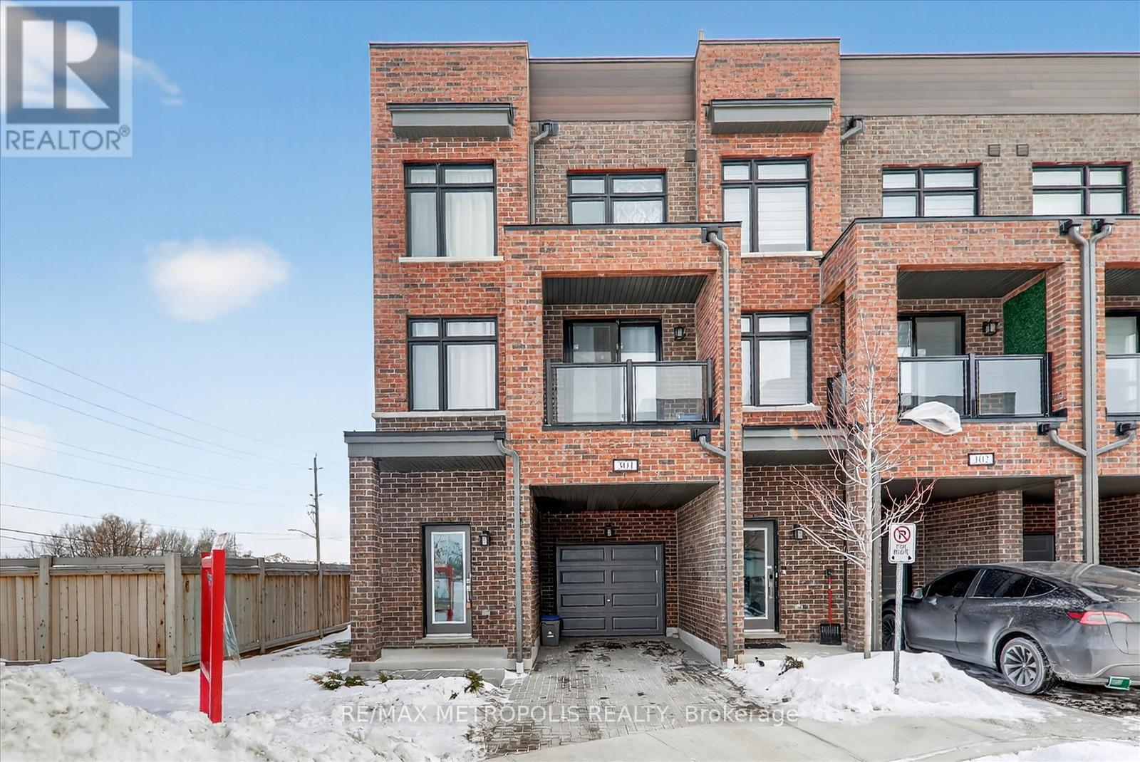 301 - 1865 Pickering Parkway, Pickering, ON - Outdoor With Facade