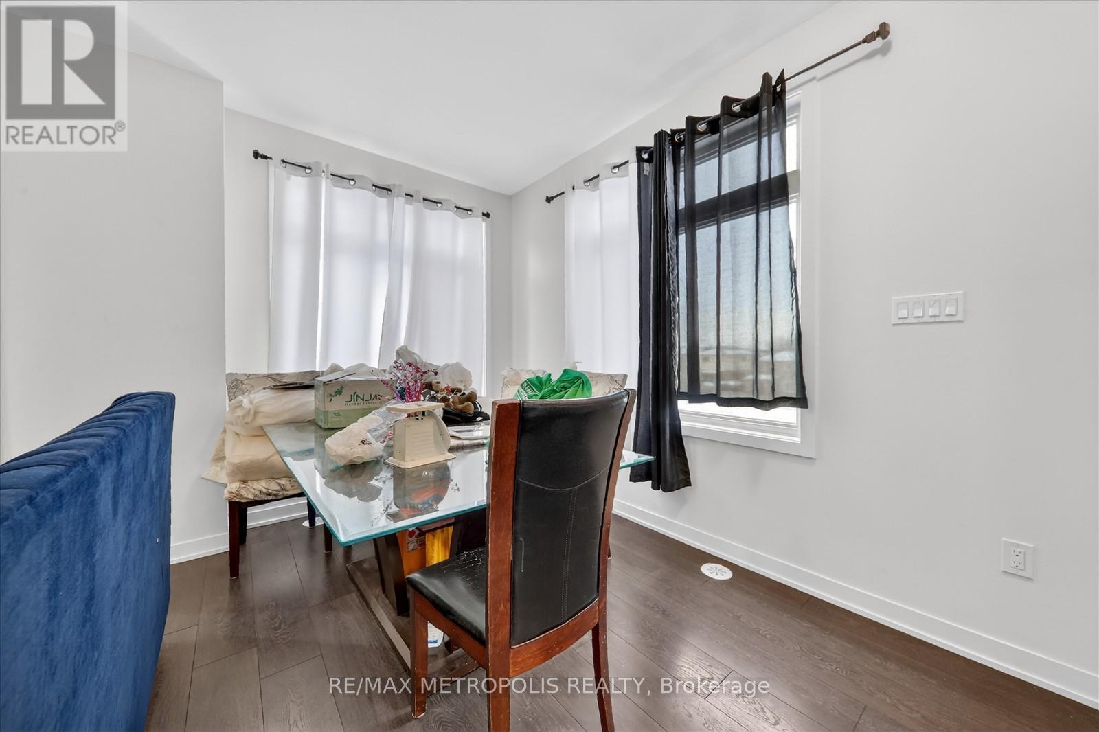 301 - 1865 Pickering Parkway, Pickering, ON - Indoor Photo Showing Dining Room