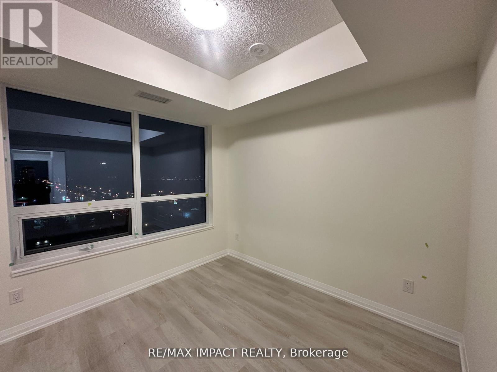 821 - 3270 Sheppard Avenue E, Toronto, ON - Indoor Photo Showing Other Room