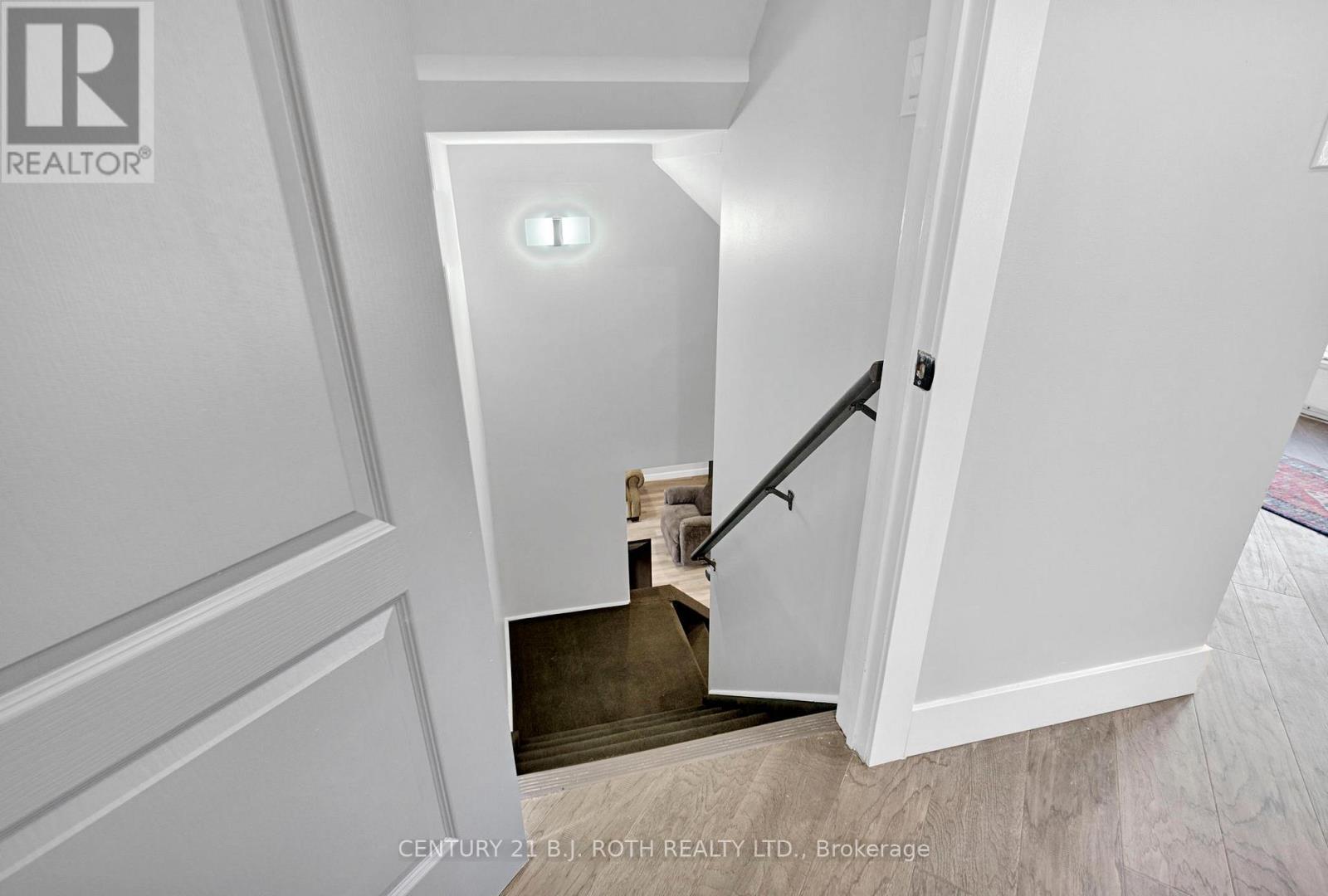 10 Brian Crescent, Adjala-Tosorontio, ON - Indoor Photo Showing Other Room