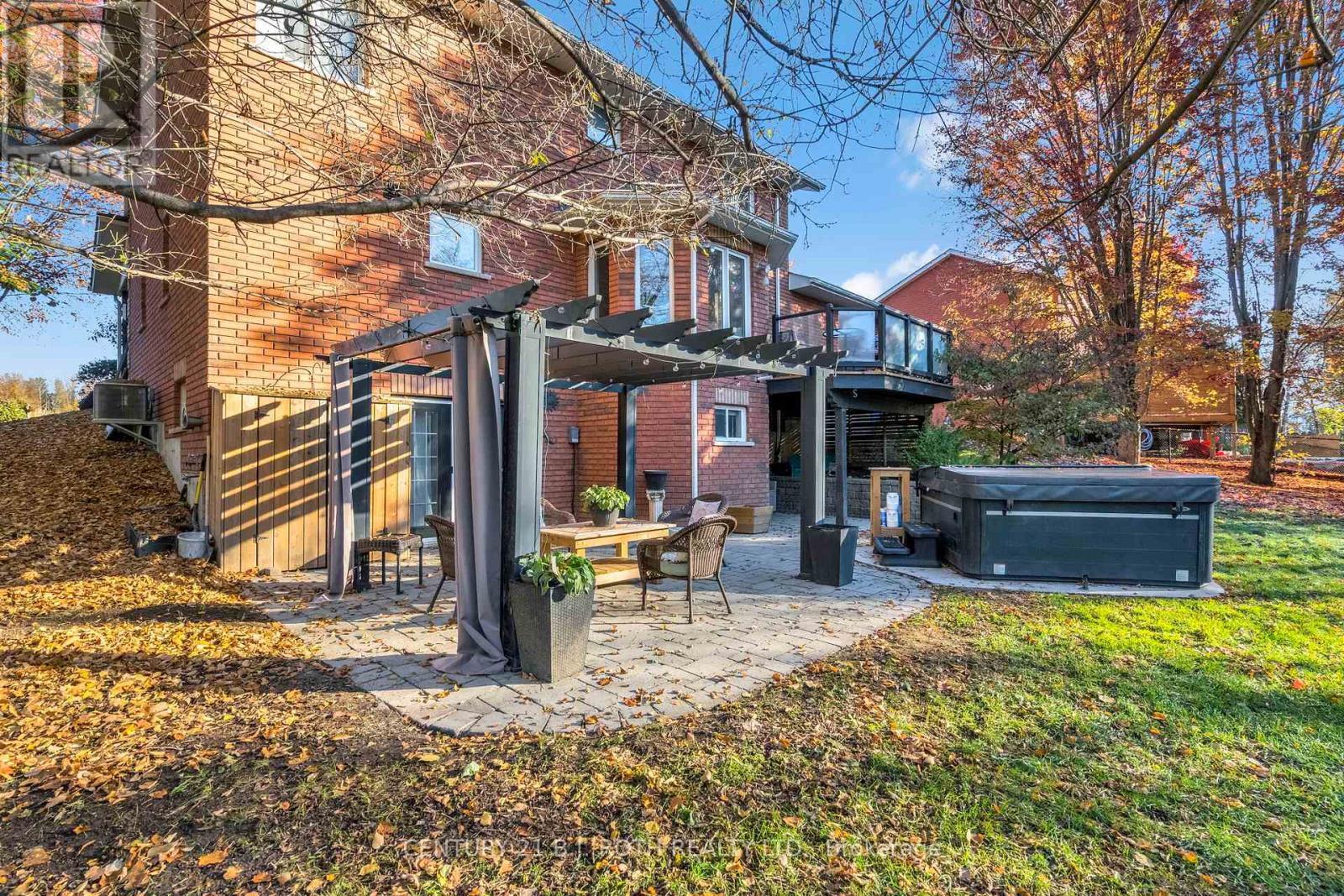 10 Brian Crescent, Adjala-Tosorontio, ON - Outdoor