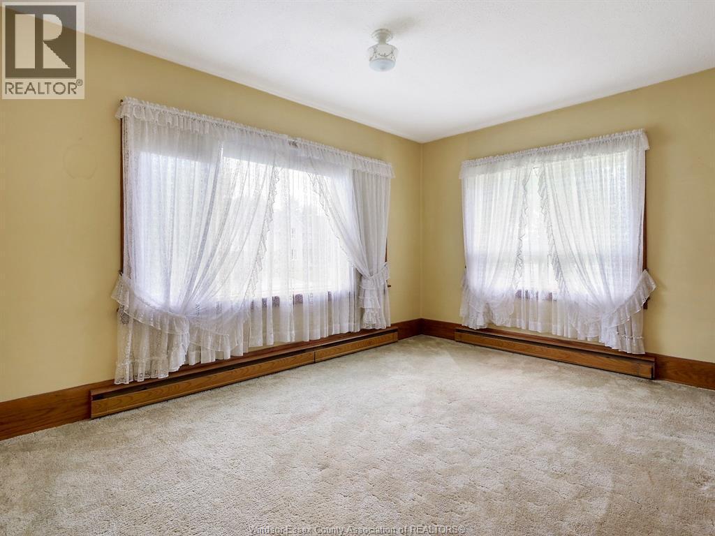 235 Queen Street, Harrow, ON - Indoor Photo Showing Other Room
