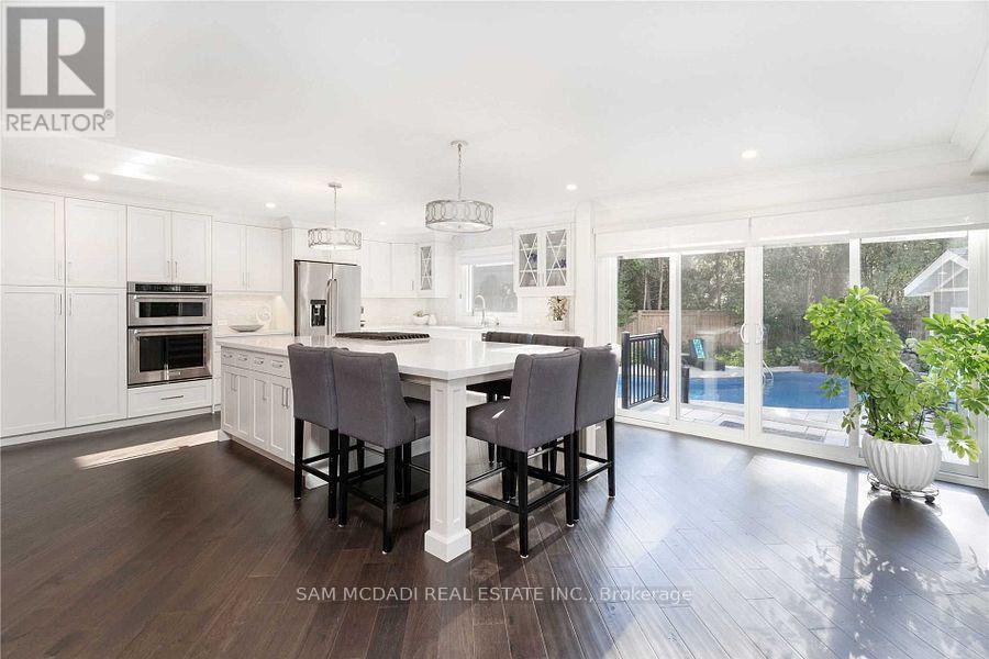 2064 Almira Court, Mississauga, ON - Indoor