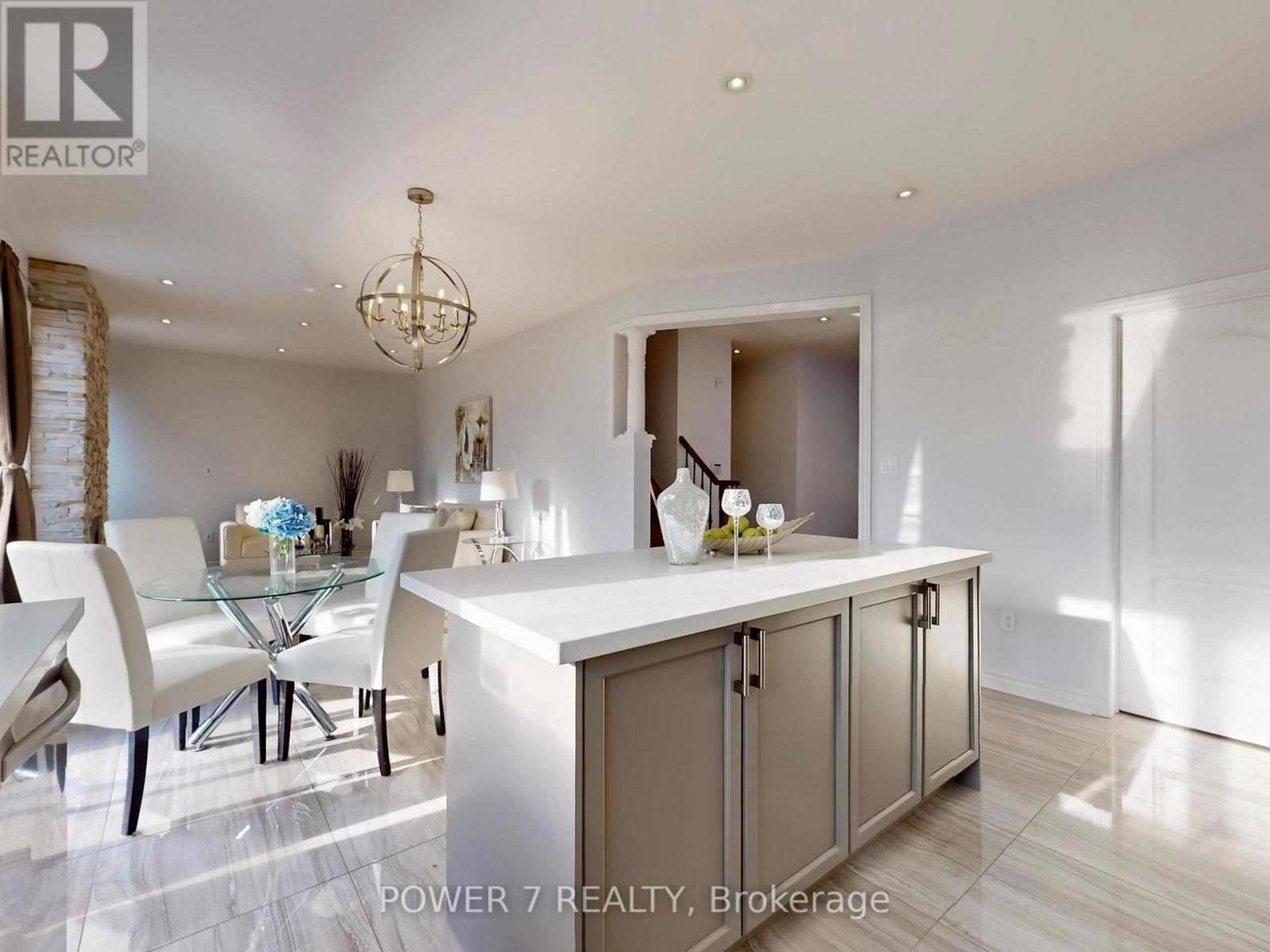 3 Demoray Court, Markham, ON - Indoor