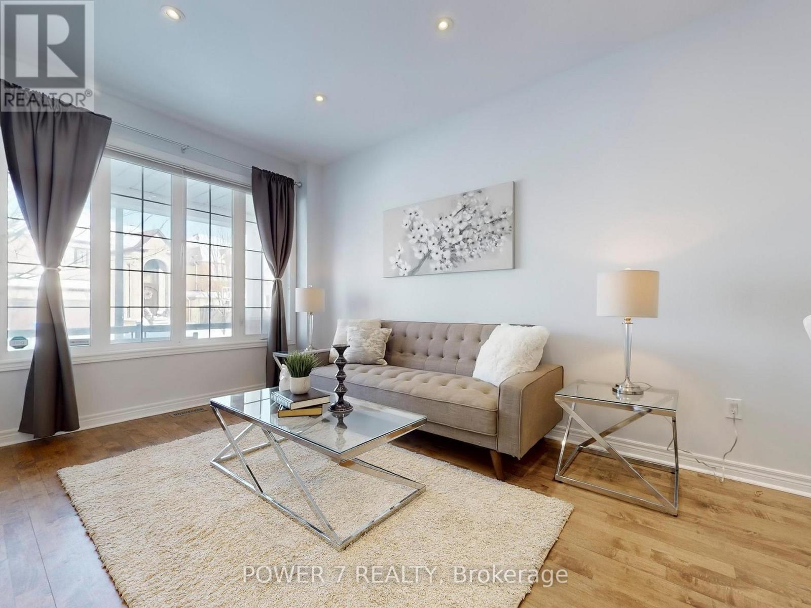 3 Demoray Court, Markham, ON - Indoor Photo Showing Living Room