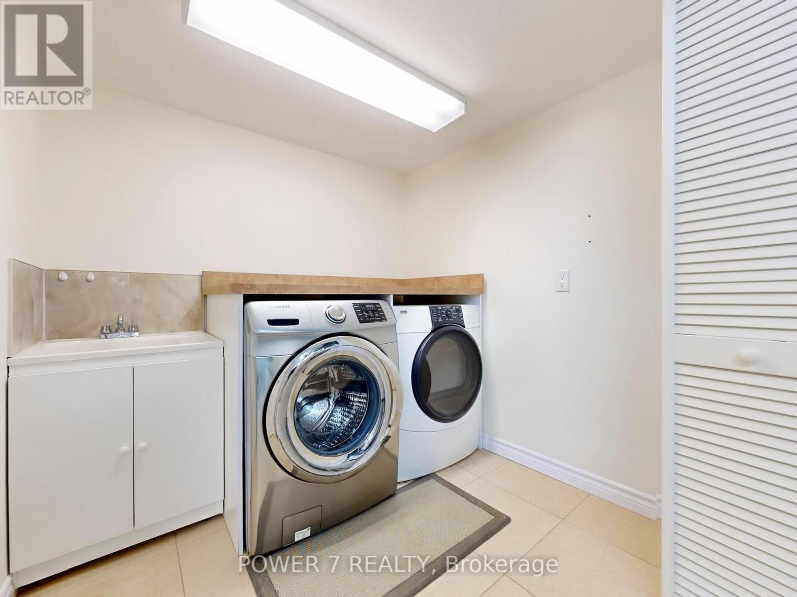 3 Demoray Court, Markham, ON - Indoor Photo Showing Laundry Room