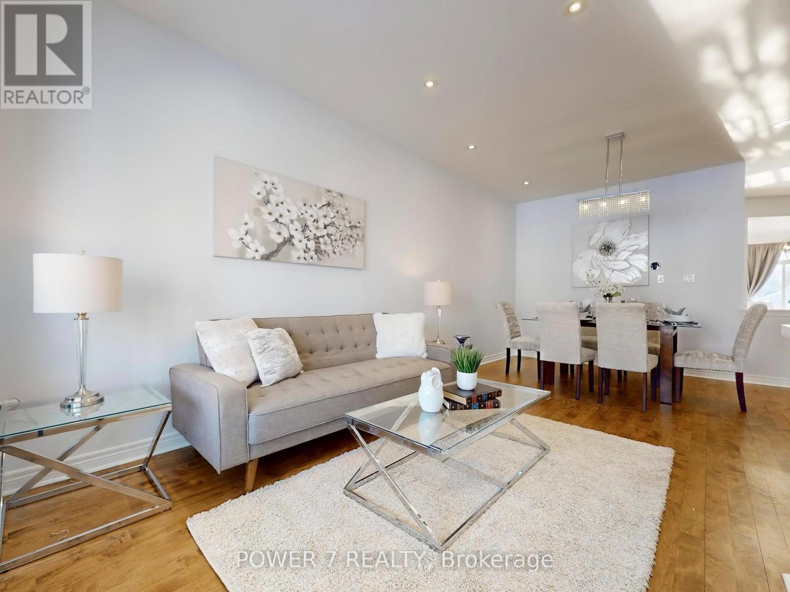 3 Demoray Court, Markham, ON - Indoor Photo Showing Living Room