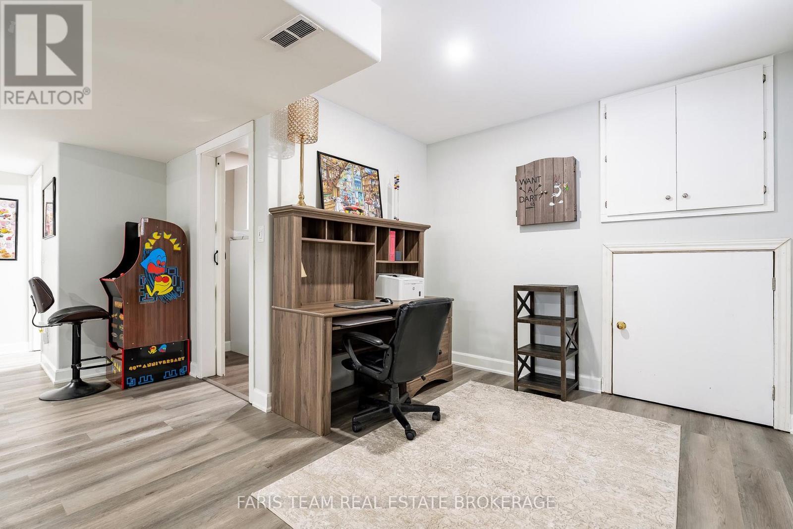 9 Broadpoint Street, Wasaga Beach, ON - Indoor Photo Showing Office