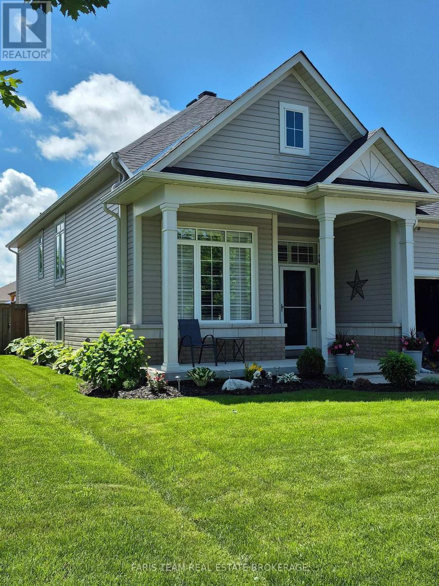 9 Broadpoint Street, Wasaga Beach, ON - Outdoor