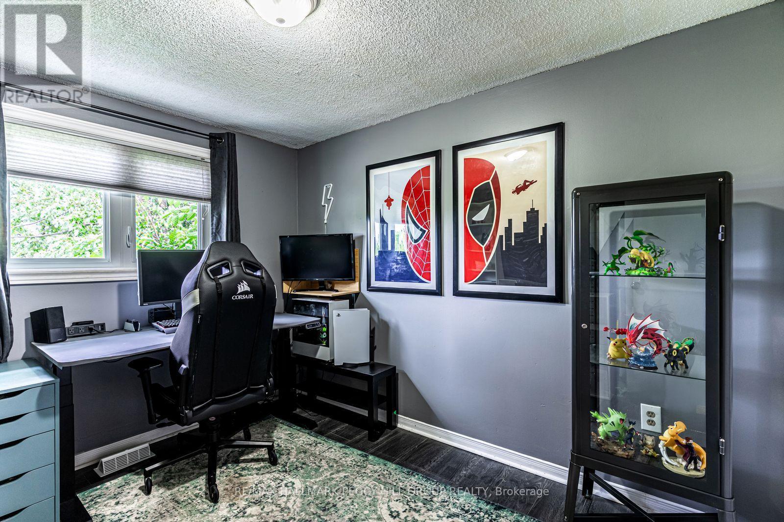 72 Maitland Drive, Barrie, ON - Indoor Photo Showing Office