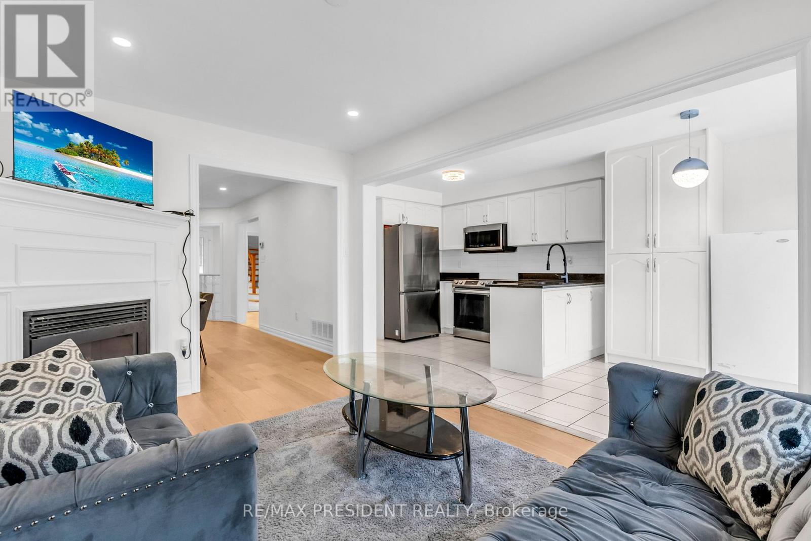 7031 Graydon Court, Mississauga, ON - Indoor With Fireplace