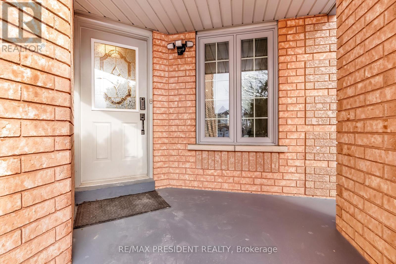 7031 Graydon Court, Mississauga, ON - Outdoor With Exterior