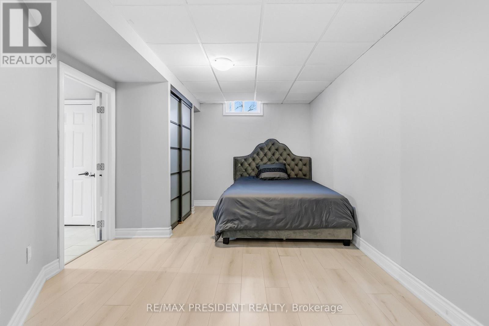 7031 Graydon Court, Mississauga, ON - Indoor Photo Showing Other Room