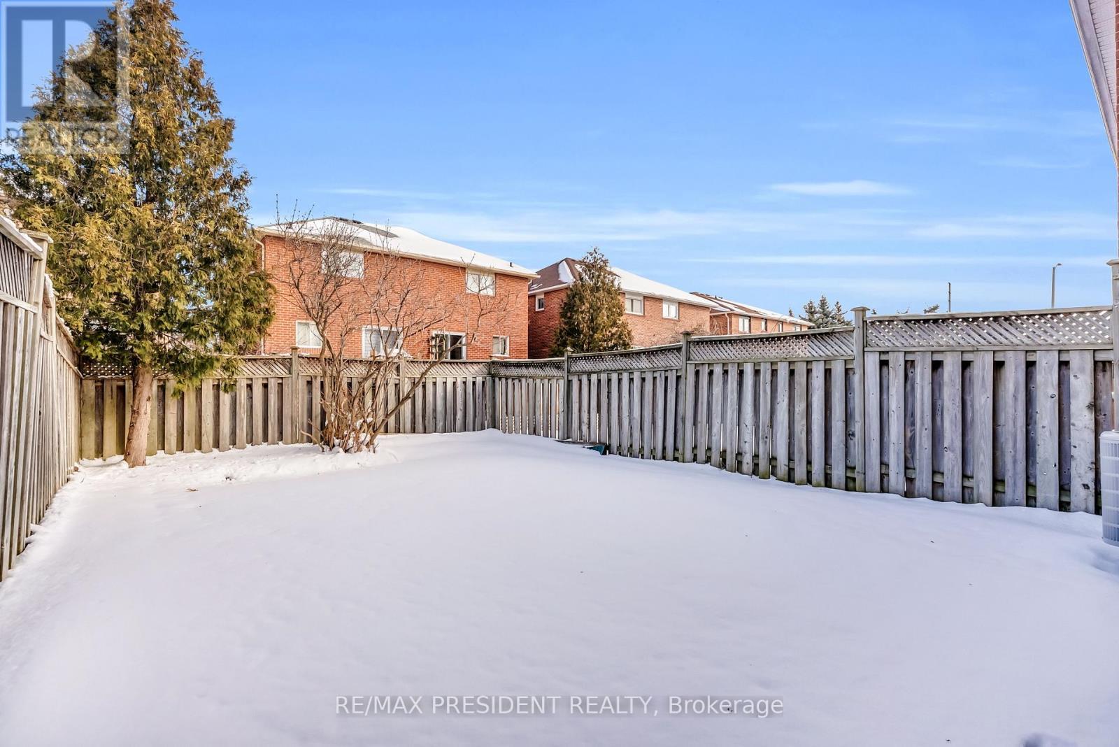 7031 Graydon Court, Mississauga, ON - Outdoor