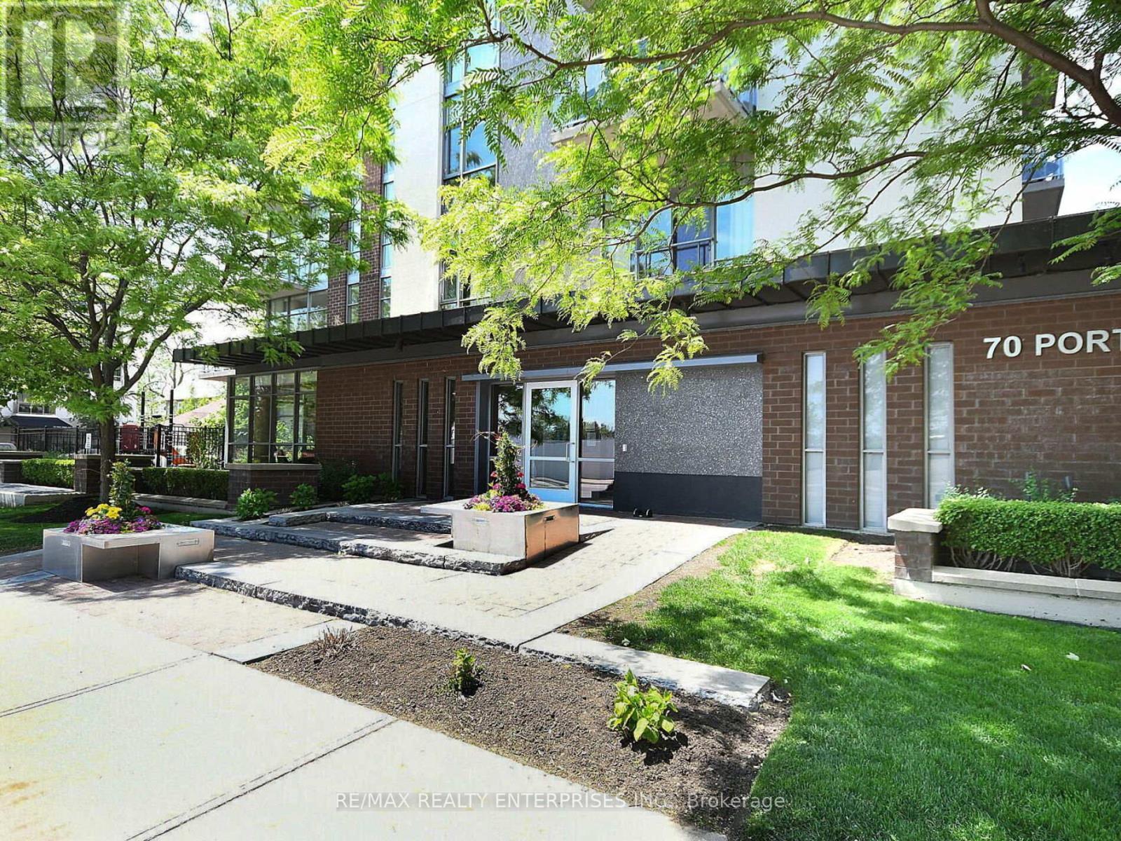 605 - 70 Port Street E, Mississauga, ON - Outdoor