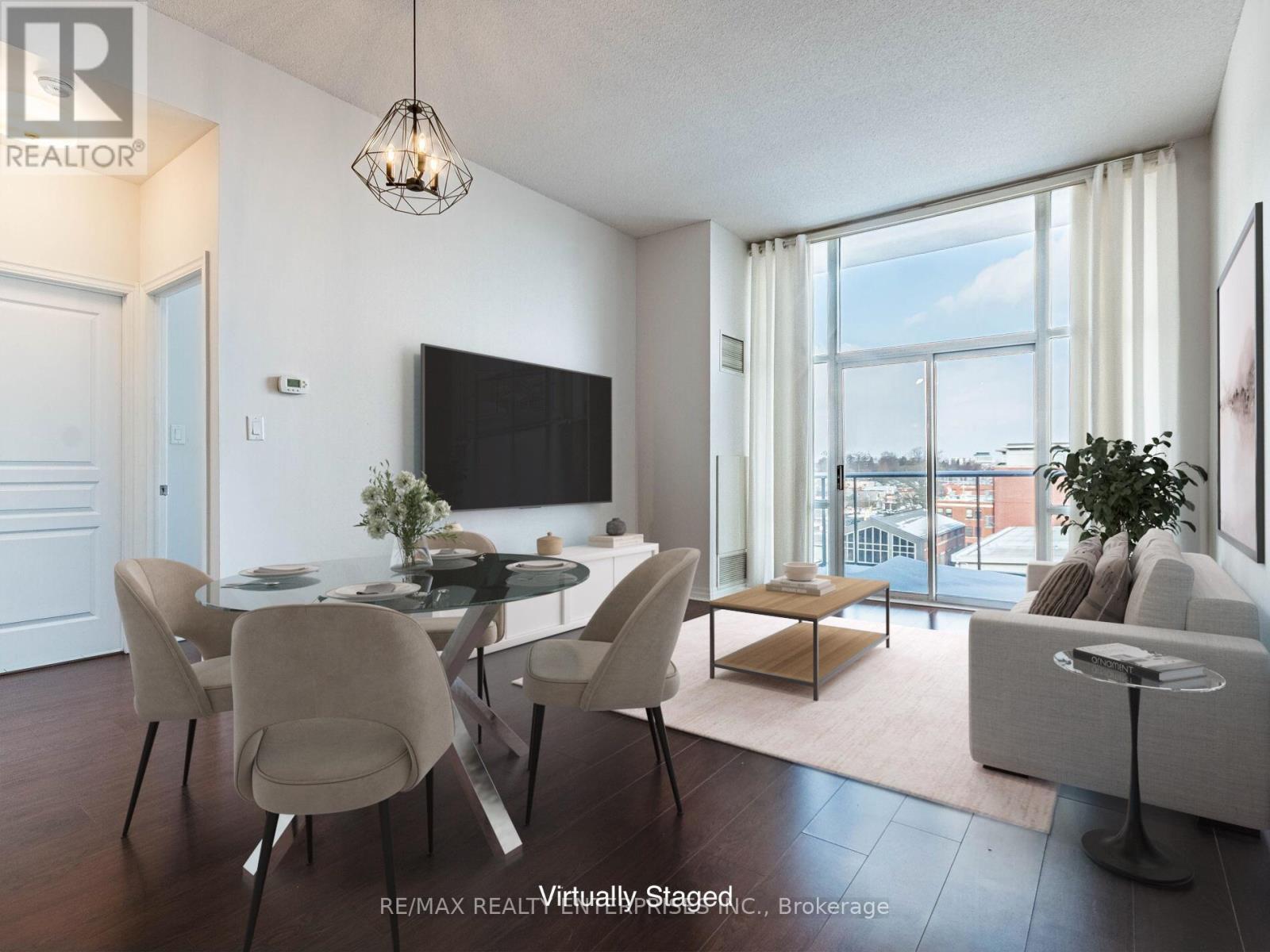 605 - 70 Port Street E, Mississauga, ON - Indoor