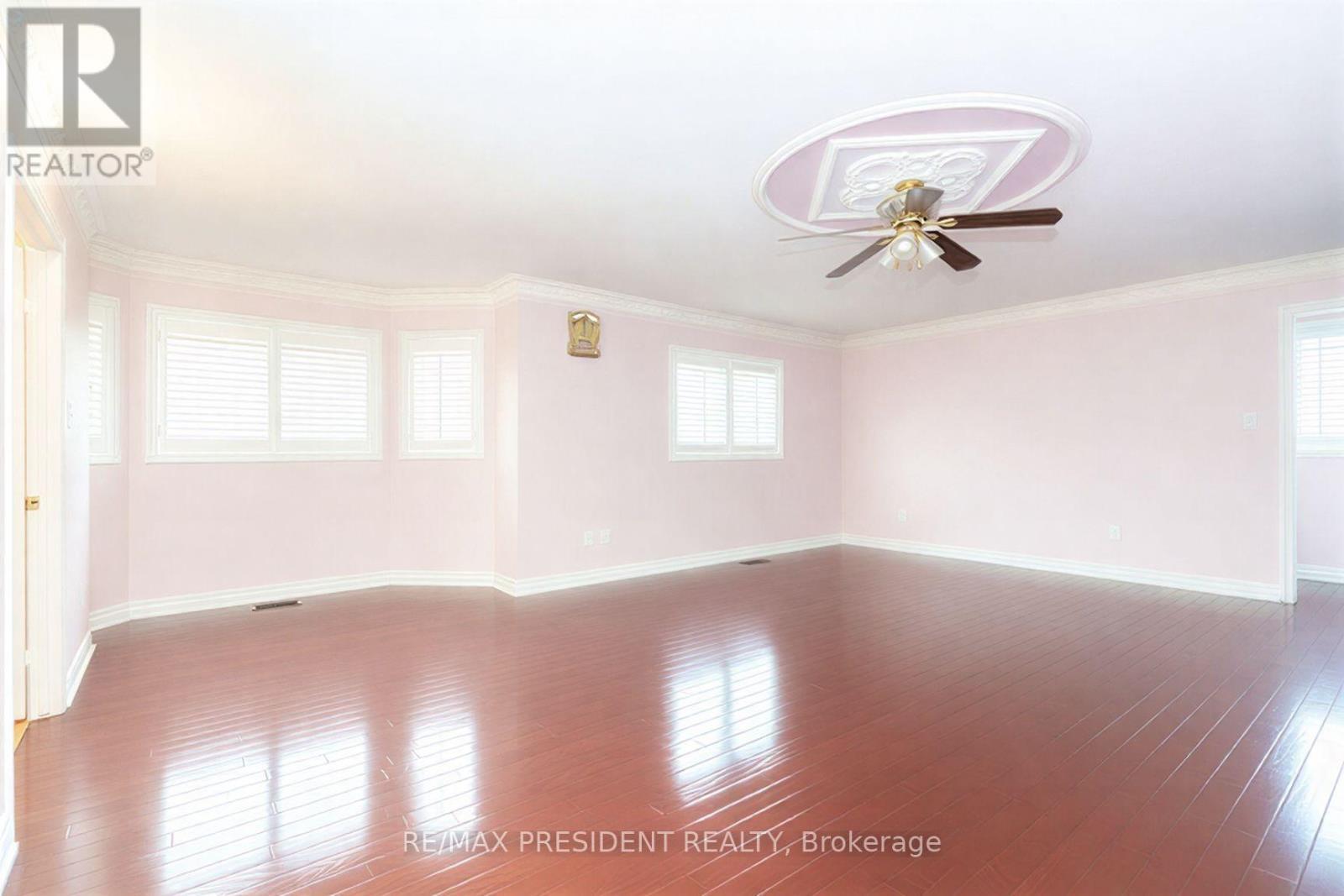 3211 Bloomfield Drive, Mississauga, ON