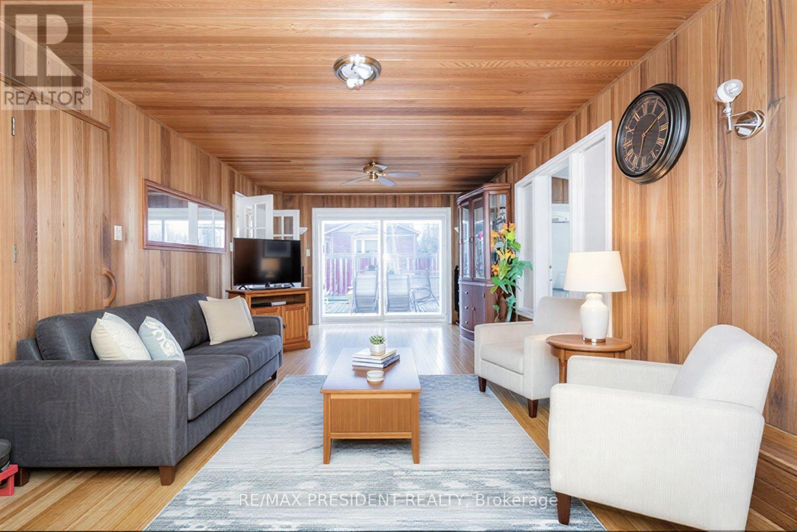 3211 Bloomfield Drive, Mississauga, ON