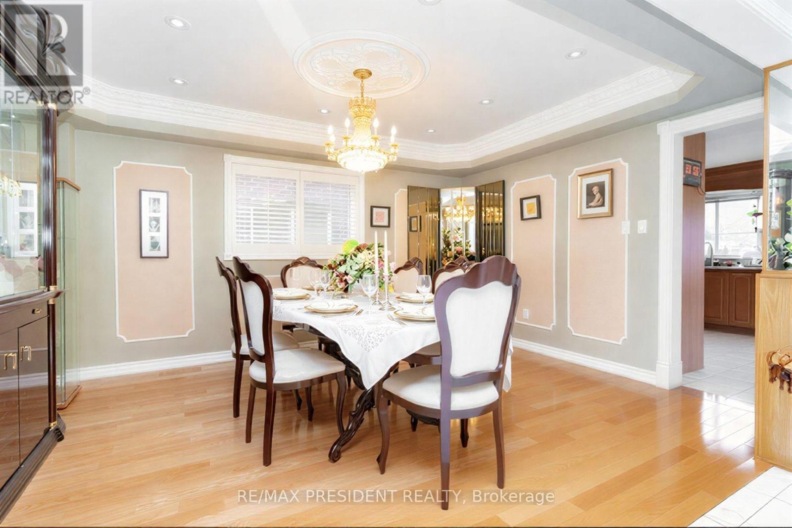 3211 Bloomfield Drive, Mississauga, ON