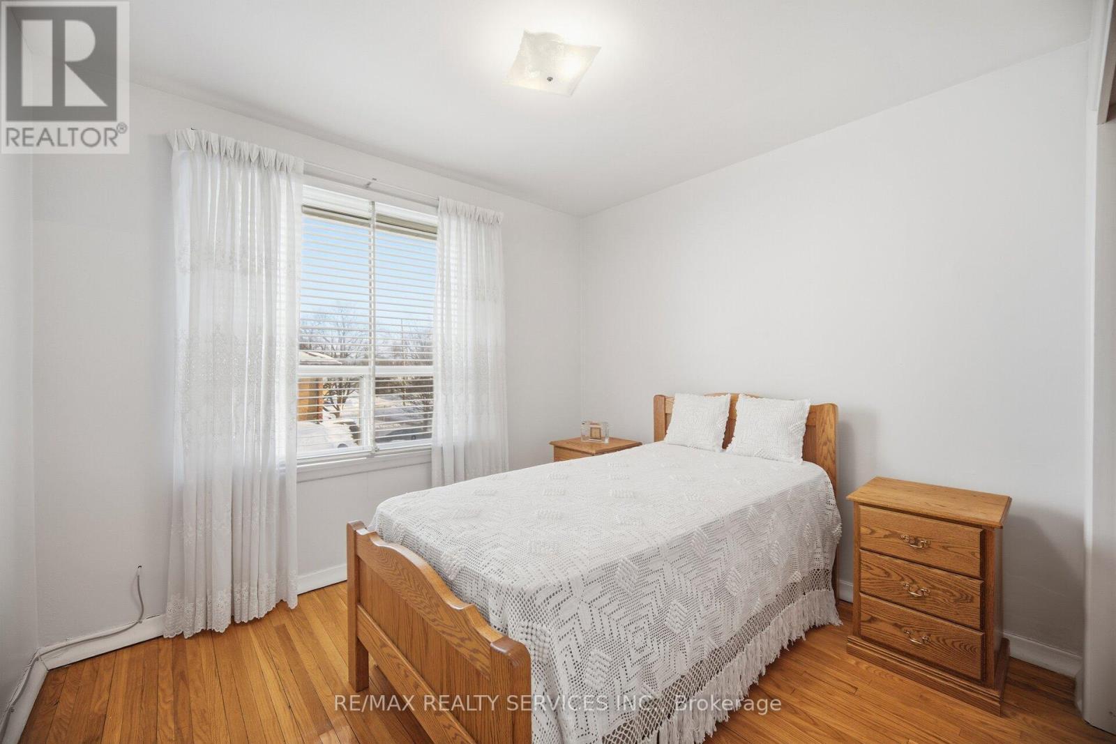 183 Vodden Street E, Brampton, ON - Indoor Photo Showing Bedroom