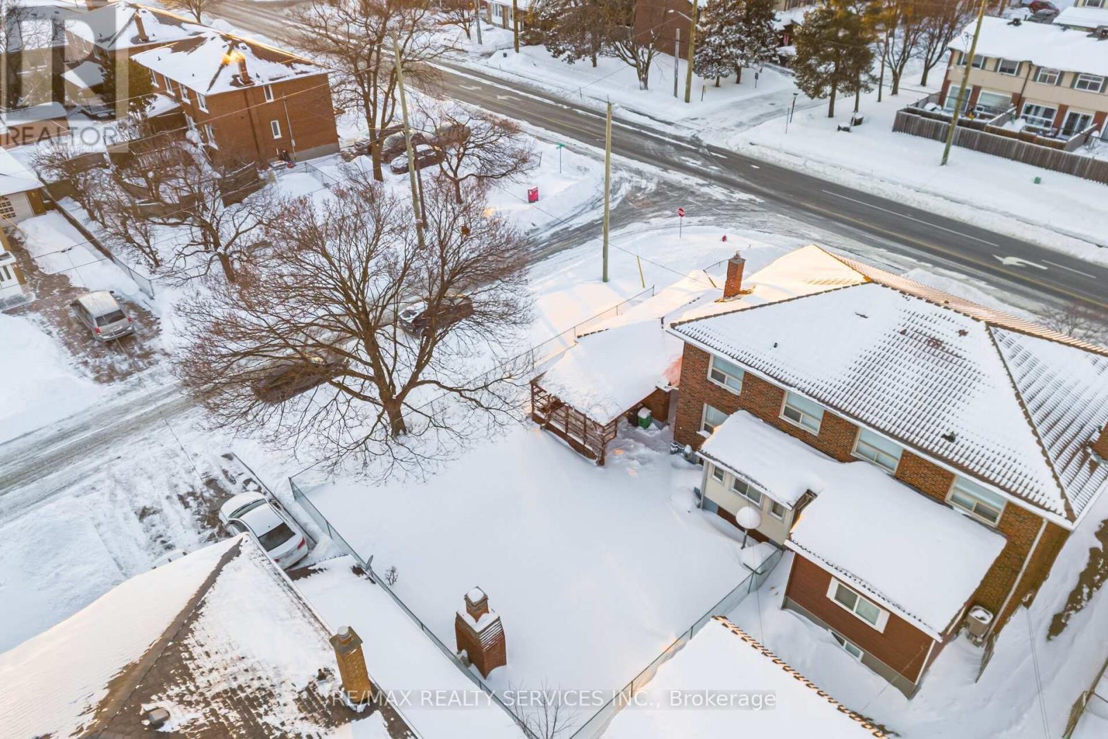 183 Vodden Street E, Brampton, ON - Outdoor